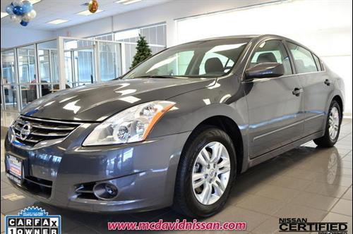 Nissan Altima 2011 photo 2