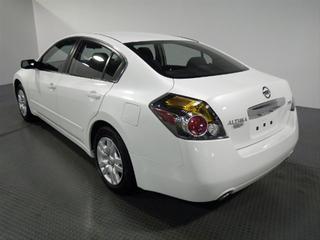 Nissan Altima 2011 photo 5