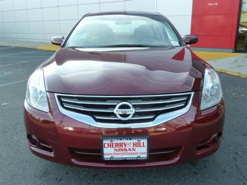 Nissan Altima 2011 photo 2