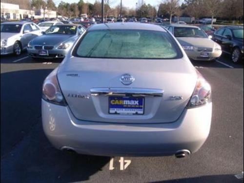 Nissan Altima 2011 photo 5
