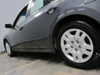 Nissan Altima 2011 photo 1