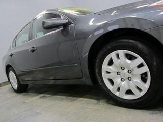 Nissan Altima 2011 photo 5