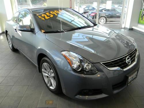Nissan Altima 2011 photo 1