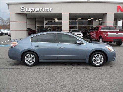 Nissan Altima 2011 photo 1