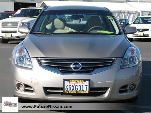 Nissan Altima 2011 photo 1