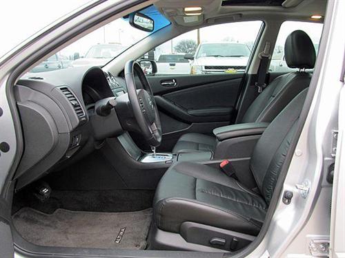 Nissan Altima 2011 photo 3