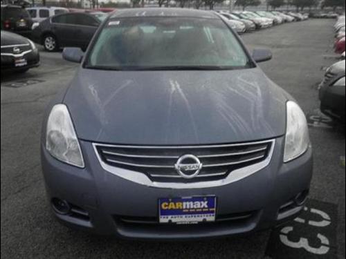 Nissan Altima 2011 photo 1