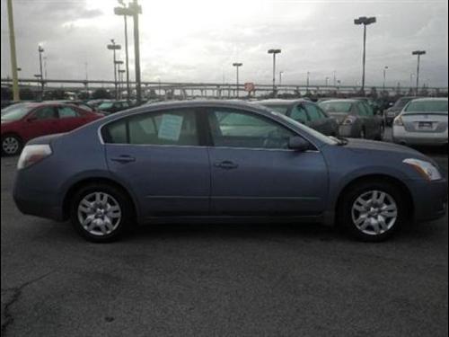 Nissan Altima 2011 photo 3
