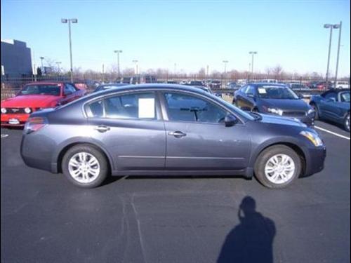 Nissan Altima 2011 photo 3