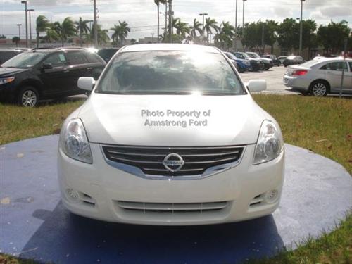 Nissan Altima 2011 photo 3