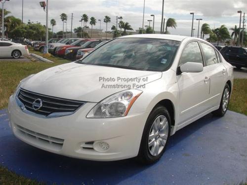 Nissan Altima 2011 photo 4