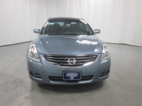 Nissan Altima 2011 photo 3