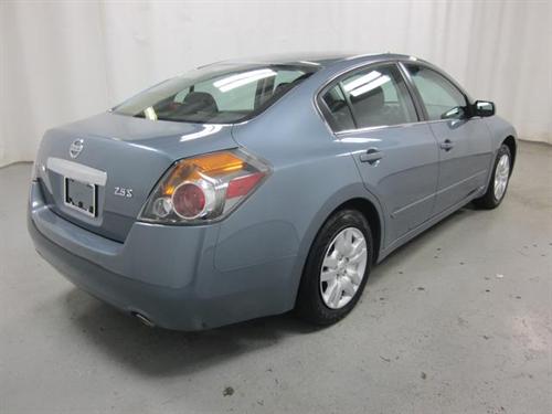Nissan Altima 2011 photo 4