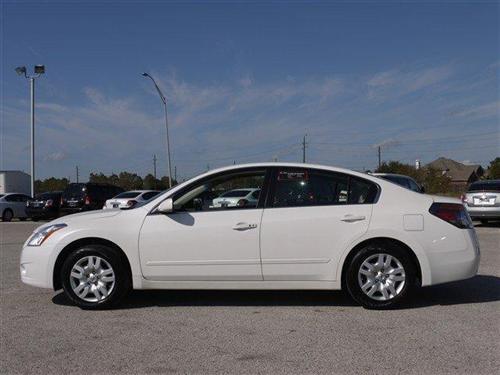 Nissan Altima 2011 photo 3