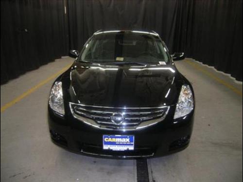 Nissan Altima 2011 photo 1