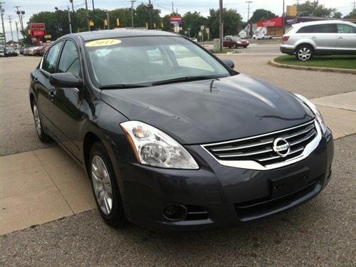 Nissan Altima 2011 photo 1