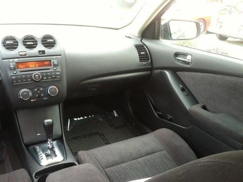 Nissan Altima 2011 photo 3