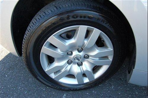 Nissan Altima Pickupslt Quad Cab SWB 4WD 4x4 Truck Other