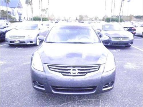 Nissan Altima 2011 photo 1