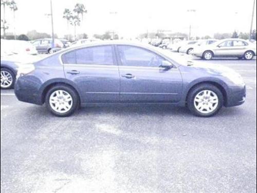 Nissan Altima 2011 photo 3