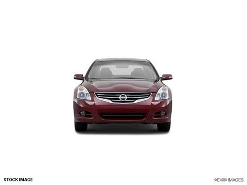 Nissan Altima 2011 photo 1