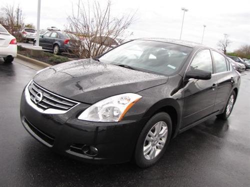 Nissan Altima 2011 photo 1