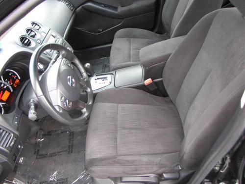 Nissan Altima 2011 photo 4