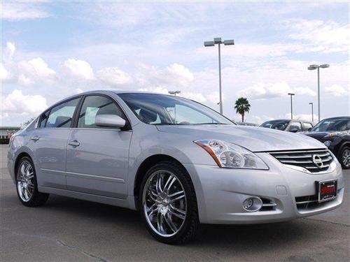 Nissan Altima 2011 photo 3