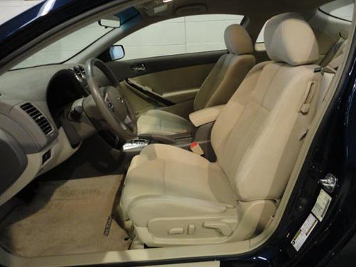 Nissan Altima 2011 photo 3
