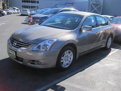 Nissan Altima 2011 photo 3
