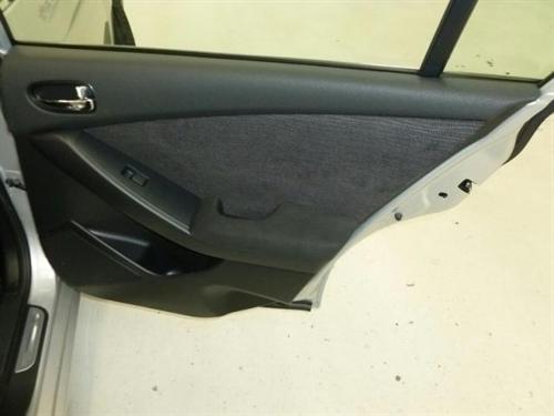 Nissan Altima 2011 photo 3