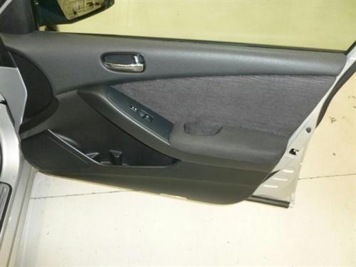 Nissan Altima 2011 photo 4