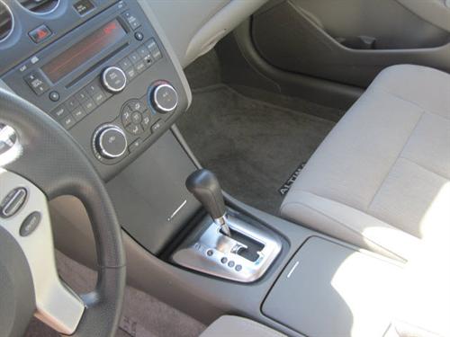 Nissan Altima 2011 photo 4