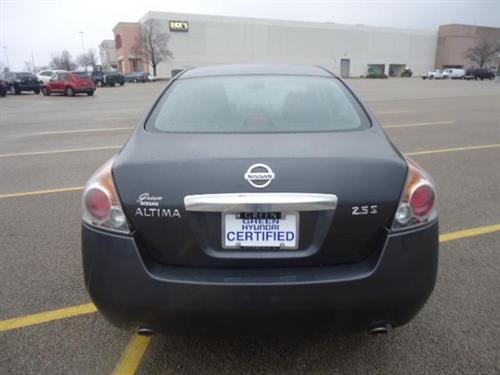 Nissan Altima 2011 photo 3