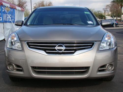 Nissan Altima 2011 photo 3
