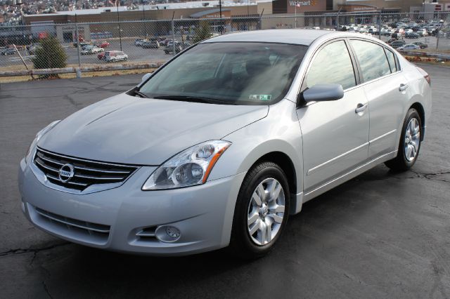 Nissan Altima 2011 photo 3