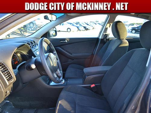 Nissan Altima 2011 photo 4