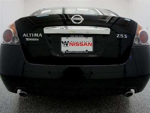 Nissan Altima 2011 photo 3