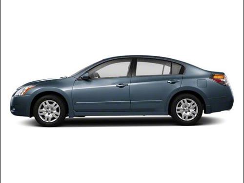 Nissan Altima 2011 photo 1