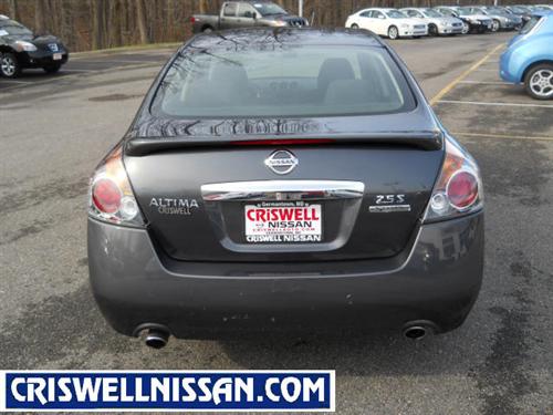 Nissan Altima 2011 photo 2
