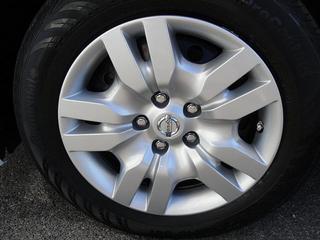 Nissan Altima 2011 photo 1