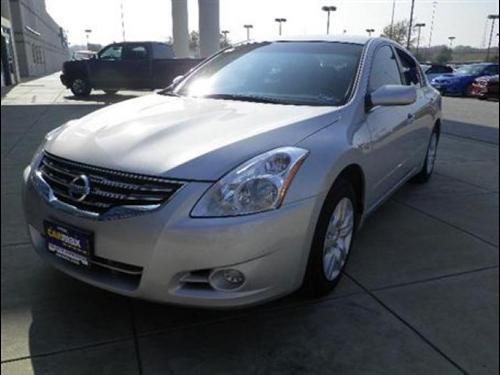 Nissan Altima 2011 photo 2