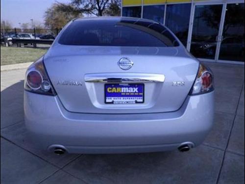 Nissan Altima 2011 photo 5