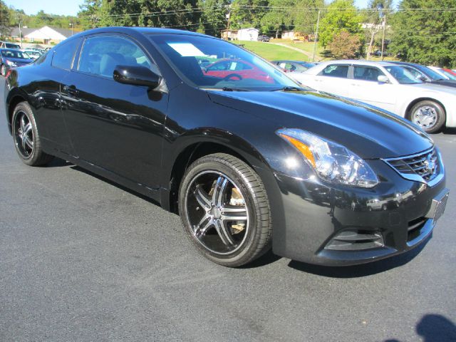 Nissan Altima 2011 photo 4