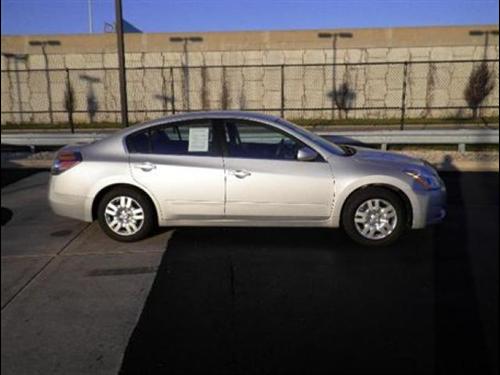 Nissan Altima 2011 photo 3