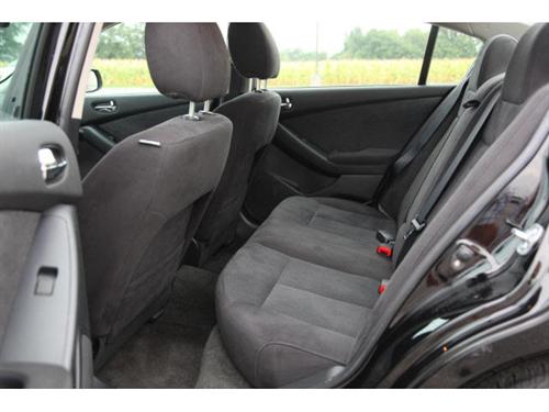 Nissan Altima 2011 photo 5