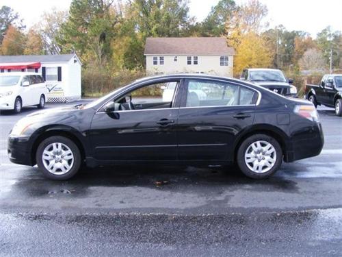 Nissan Altima 2011 photo 4
