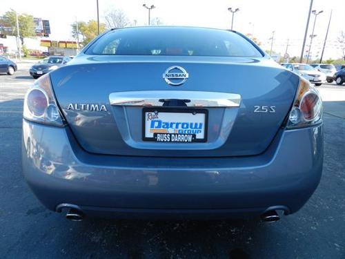 Nissan Altima 2011 photo 3