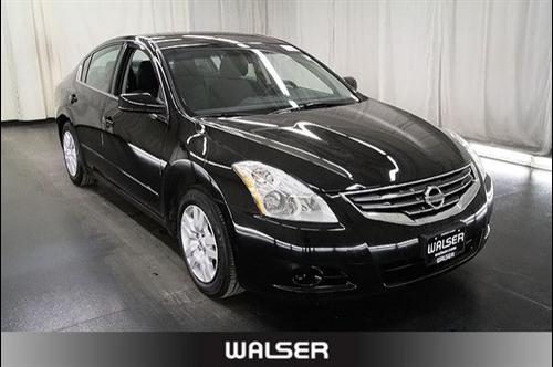 Nissan Altima 2011 photo 1