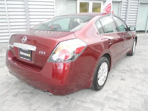 Nissan Altima 2011 photo 5